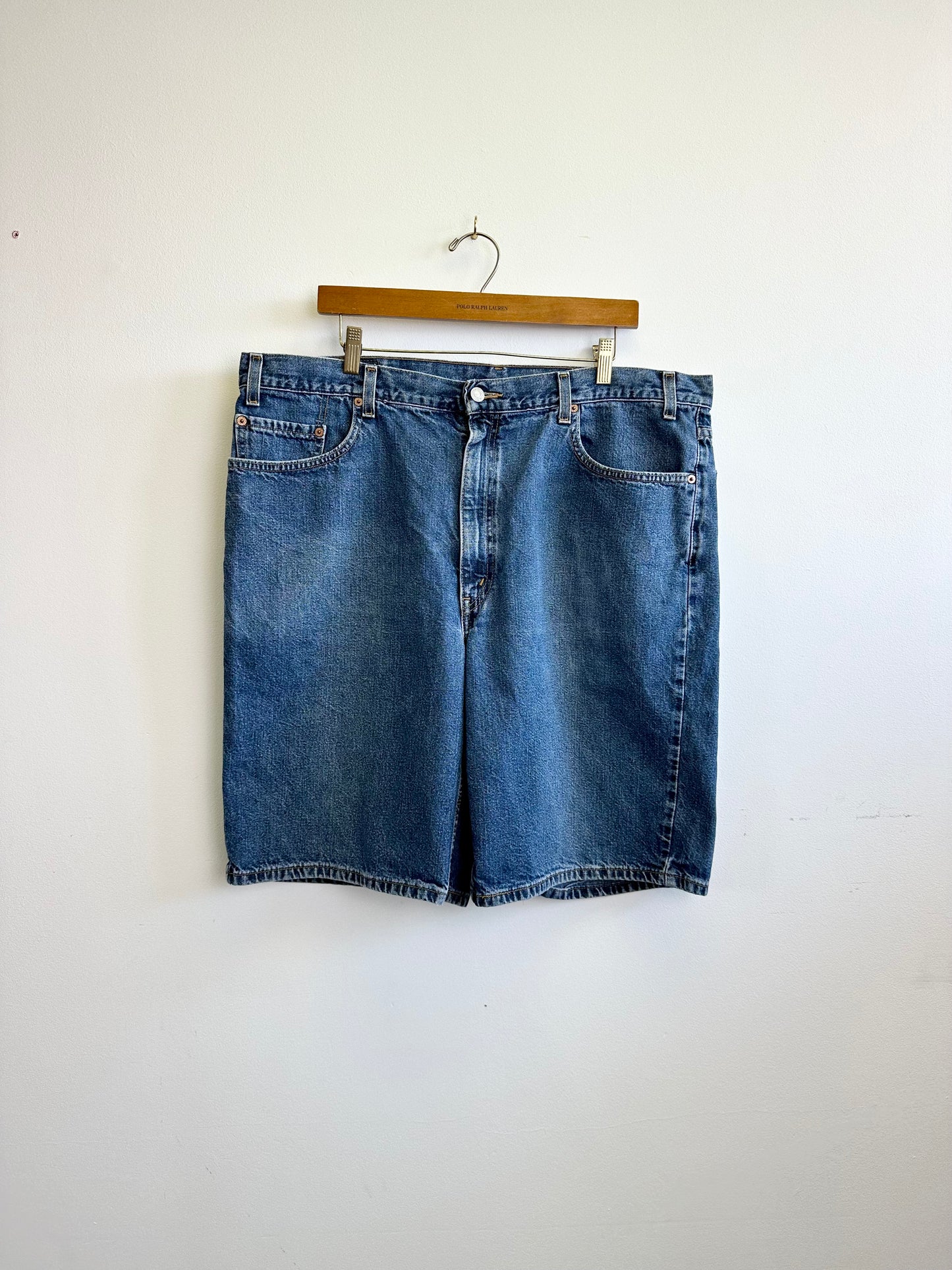 Levi’s 550 Vintage Relaxed Fit Blue Denim Jean Shorts Jorts