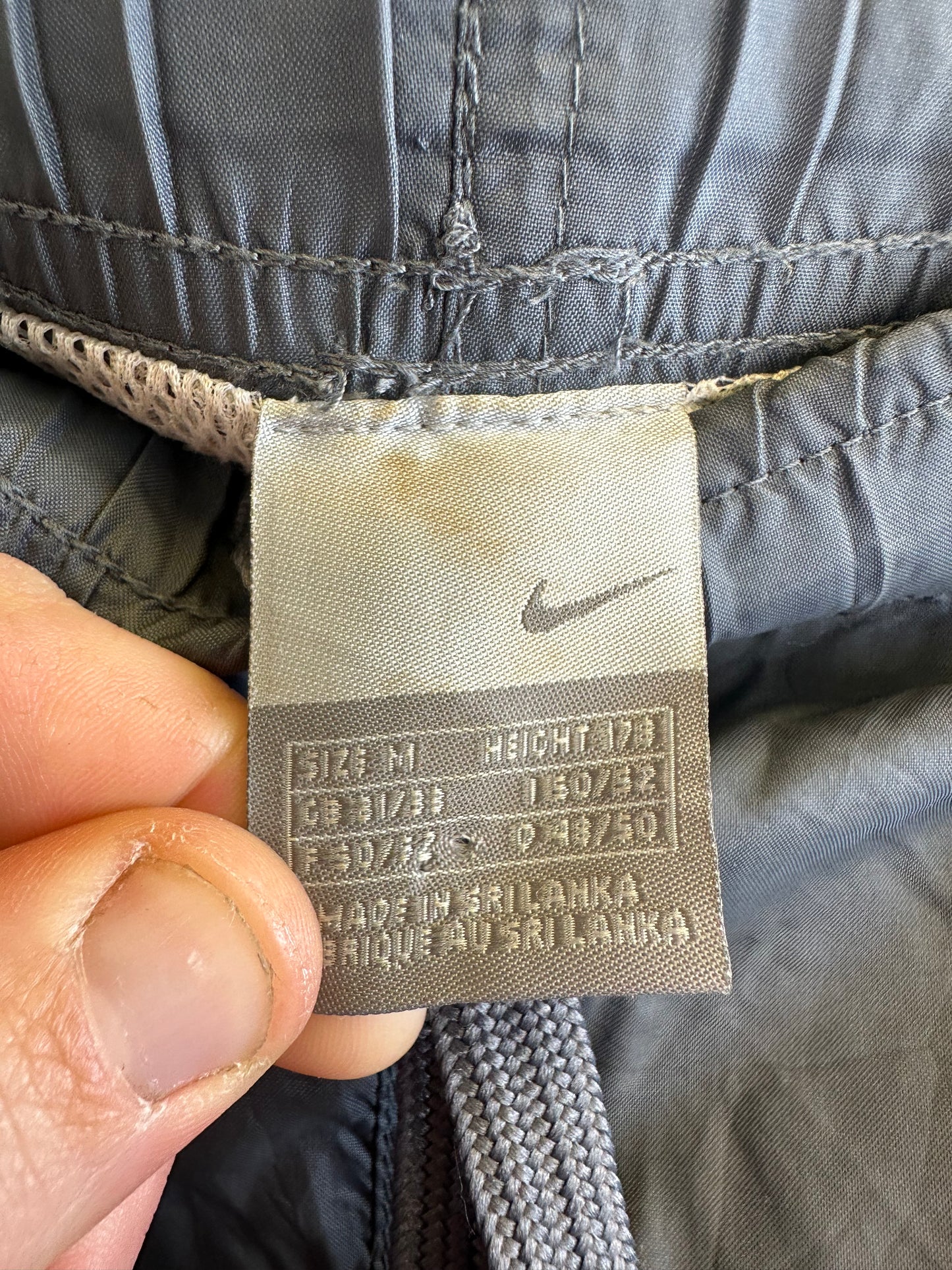 Nike 00s Y2K 3/4 Length Shorts