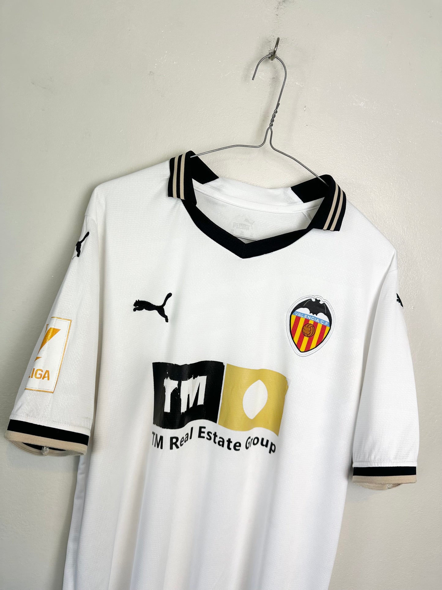Valencia 23/24 Home Puma Football Shirt