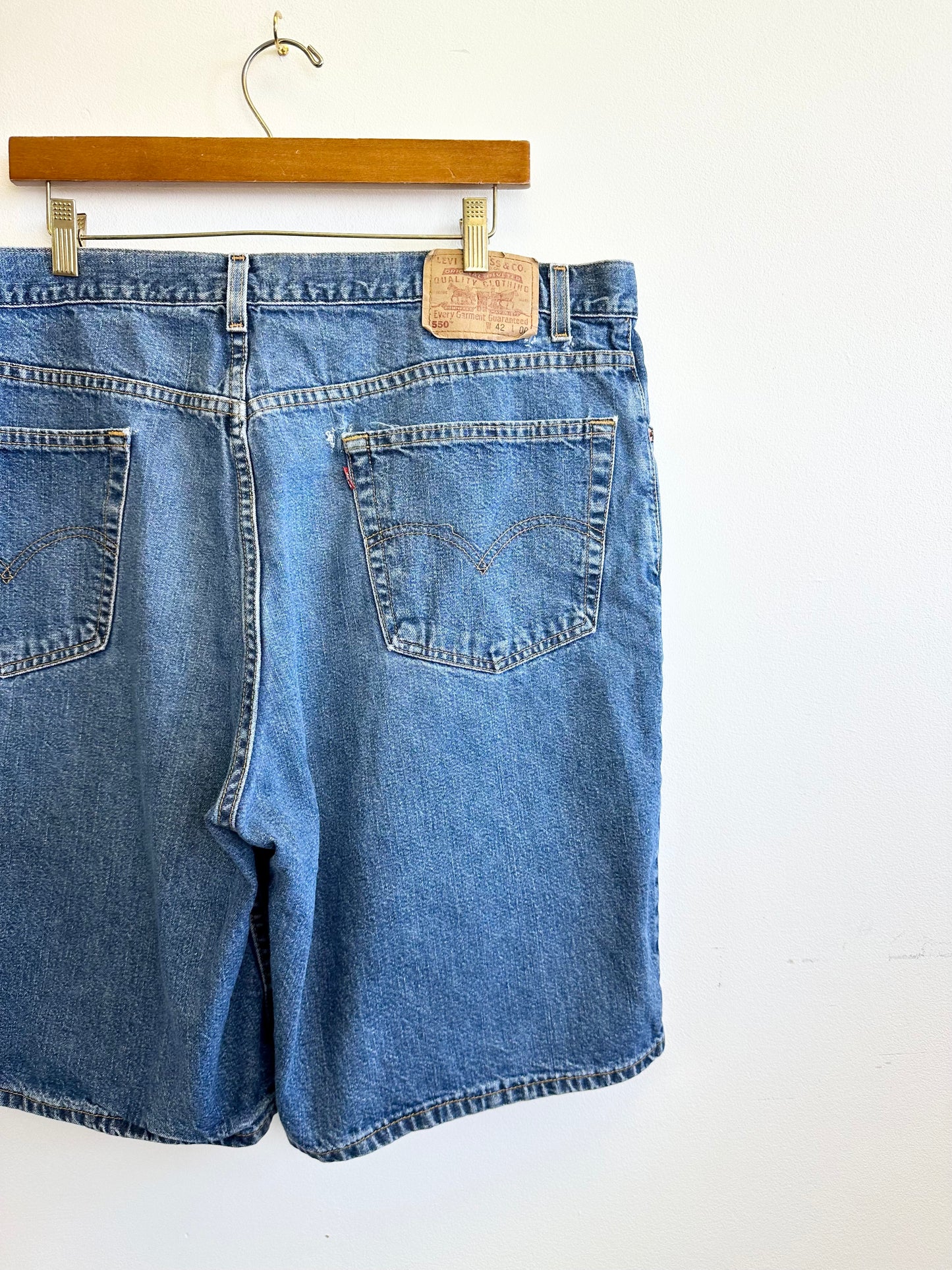 Levi’s 550 Vintage Relaxed Fit Blue Denim Jean Shorts Jorts