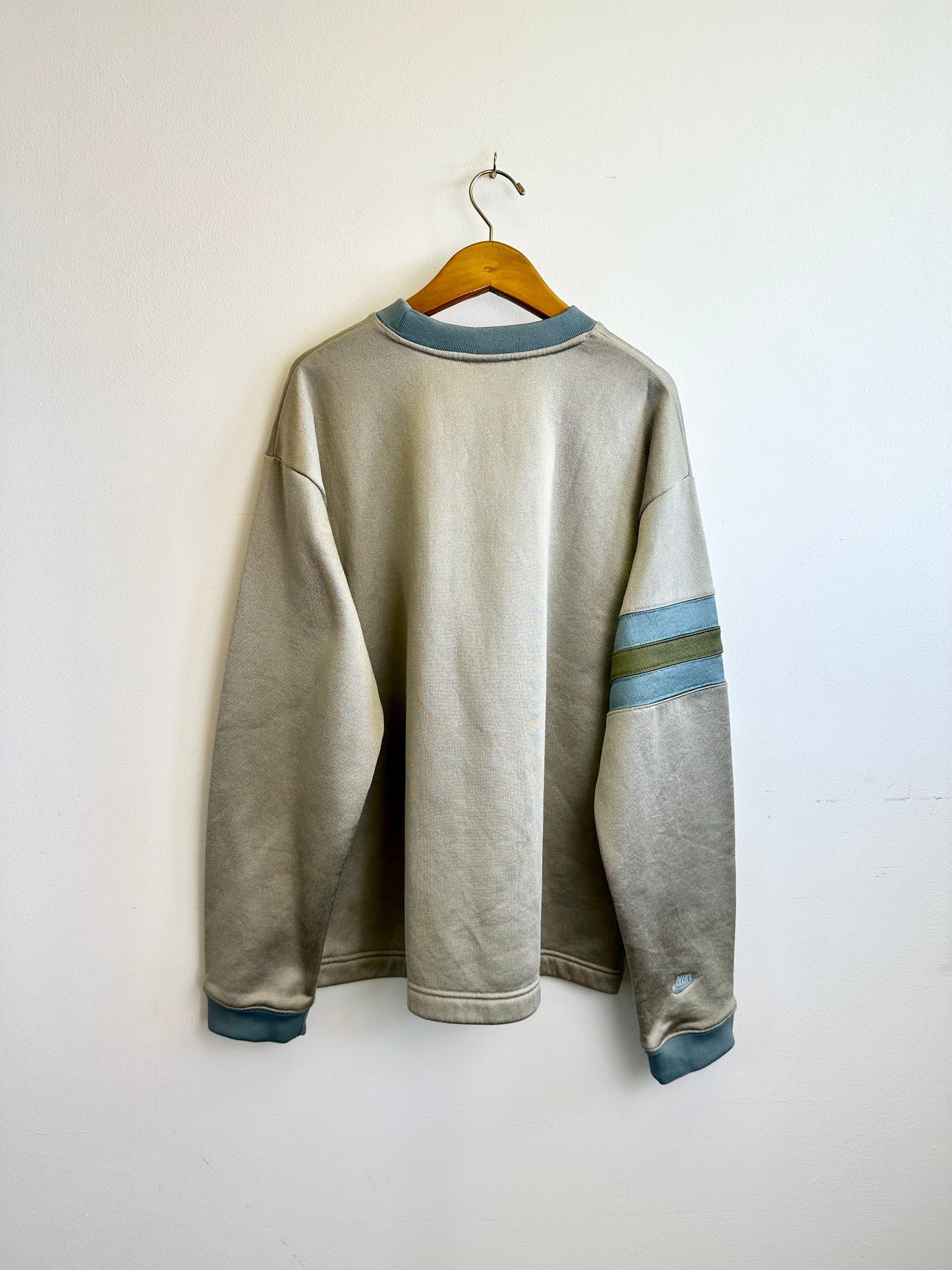 Nike Track 365 Vintage Rare Embroidered Panelled Y2K Boxy Sweatshirt