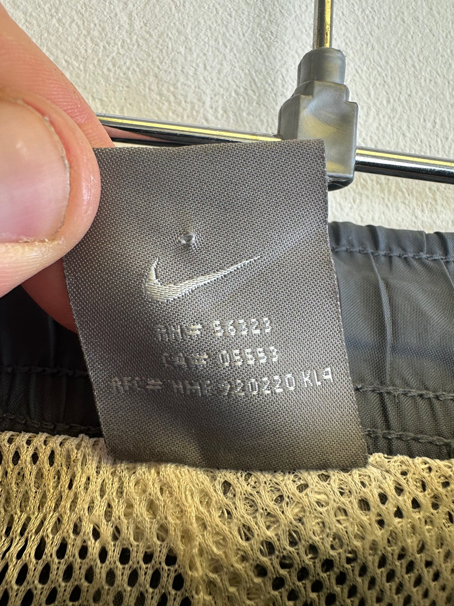 Nike 00s Y2K 3/4 Length Shorts