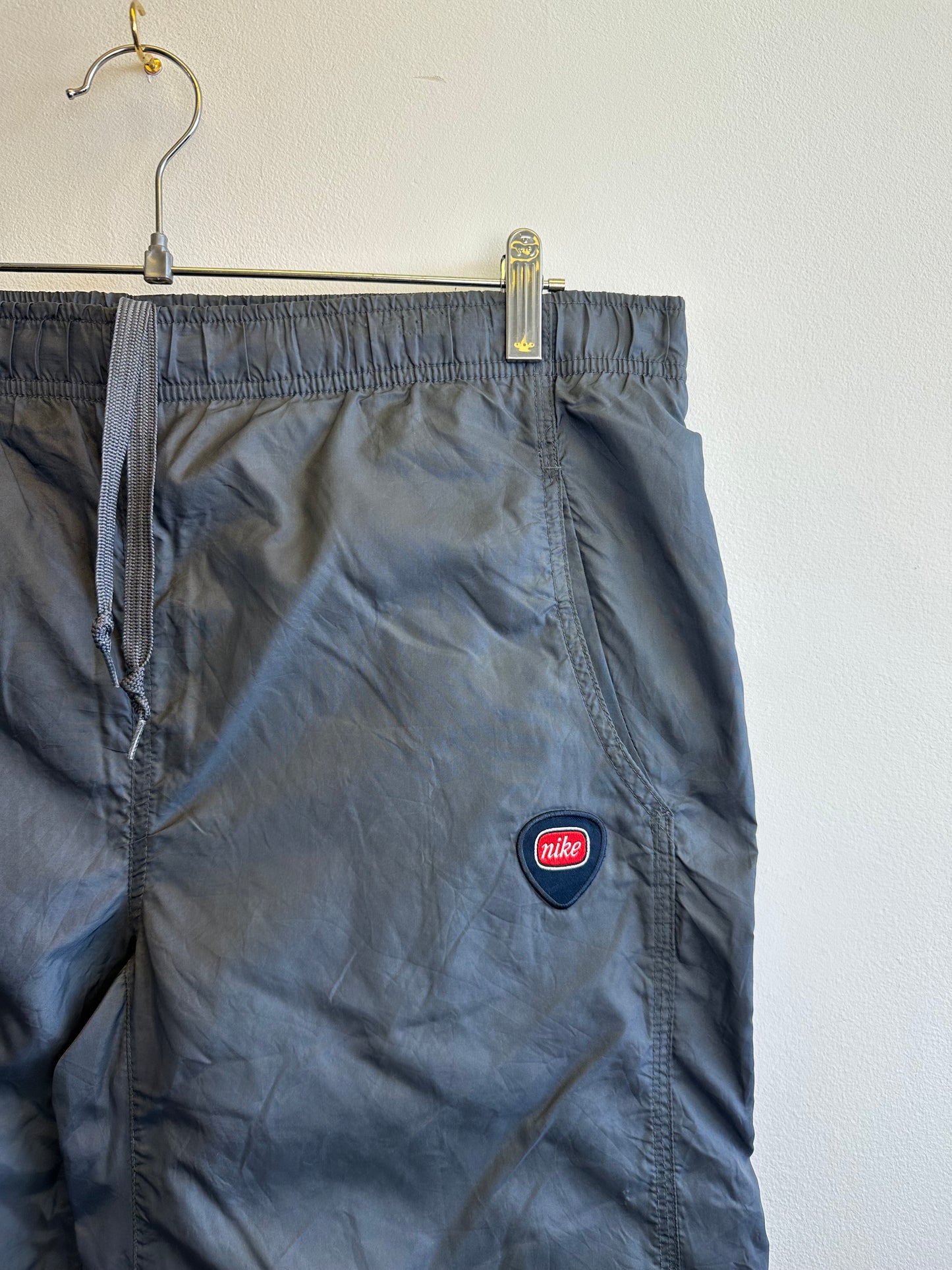 Nike 00s Y2K 3/4 Length Shorts